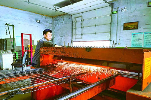 ˫��˾ѡú��˾�ӹ����ɲ�ְ�������Ƽ������ʵ�ɾ����������������Ǽӹ�֧������Ч112��Ԫ���ӹ��׸�ɸ����Լ��Ǯ218��Ԫ��Ϊ����ӹ������������10����Ԫ��������Ϊʵ���ڲ��г�������������������ͼΪ�ӹ���ְ���ڼӹ�����֧����������顡ͼ��_����